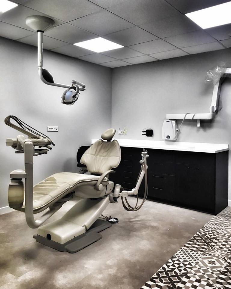 Facette dentaire Paris 2 - Dr Sebban - Dentiste pas cher Paris 2